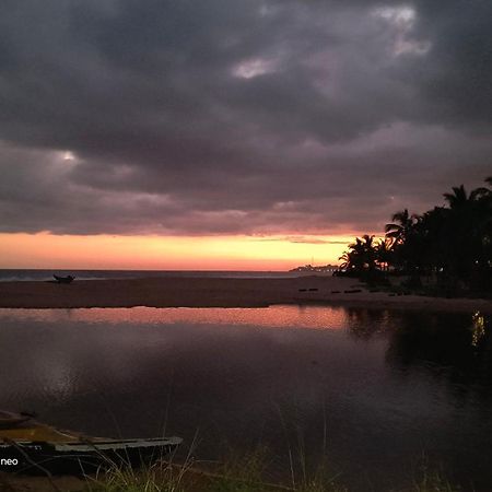 Lonely Beach Resort Tangalle Exterior foto