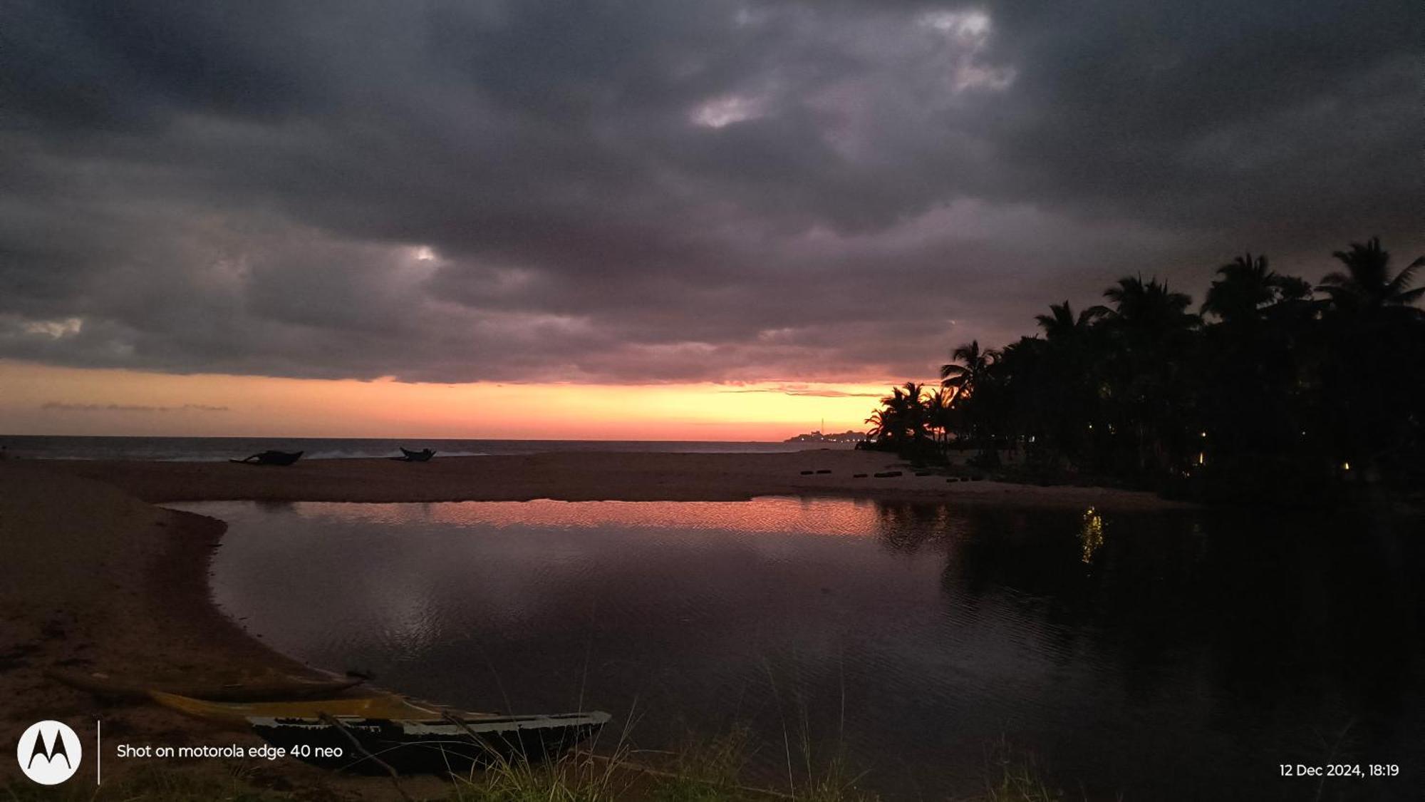 Lonely Beach Resort Tangalle Exterior foto